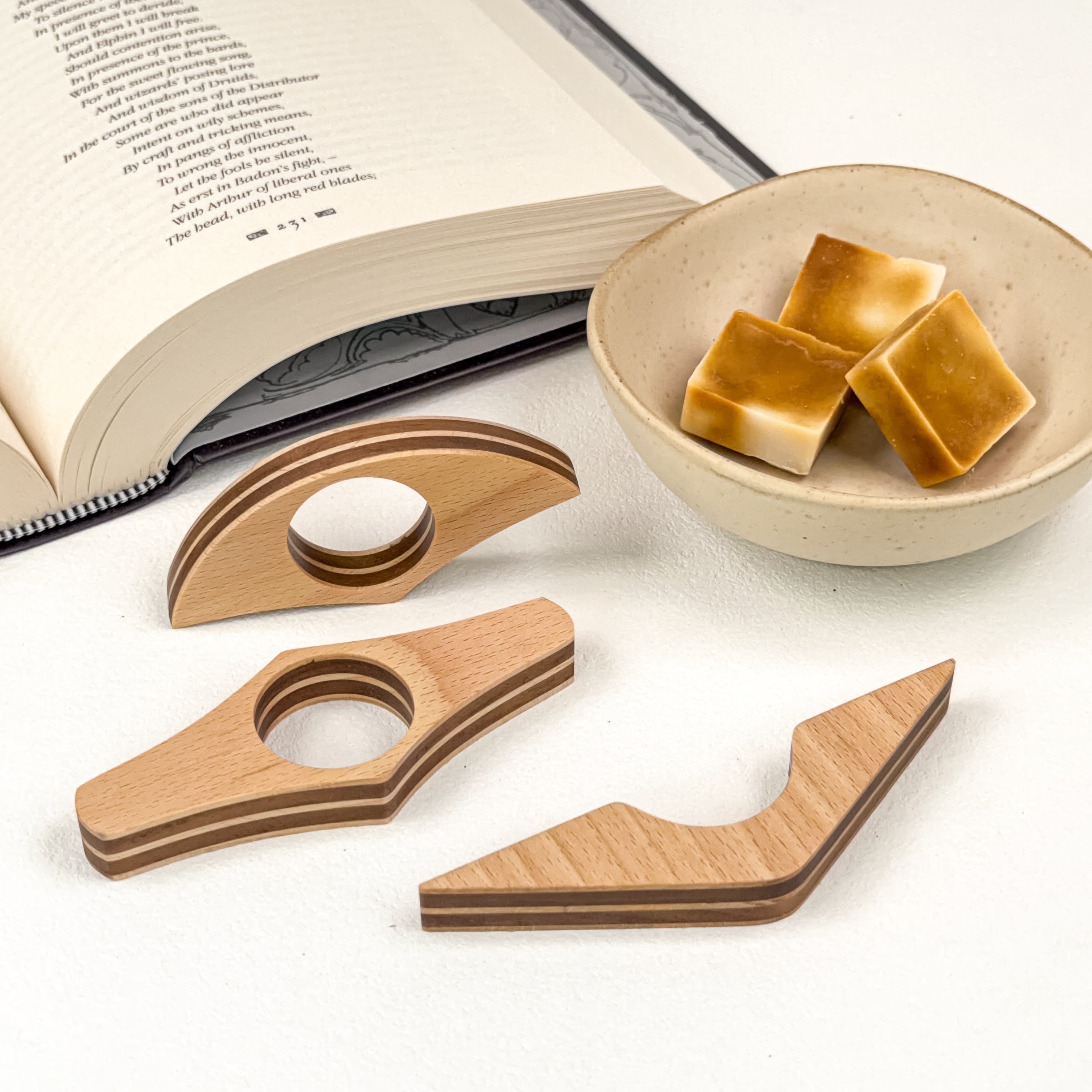 Maple & Walnut Wooden Page Spreader