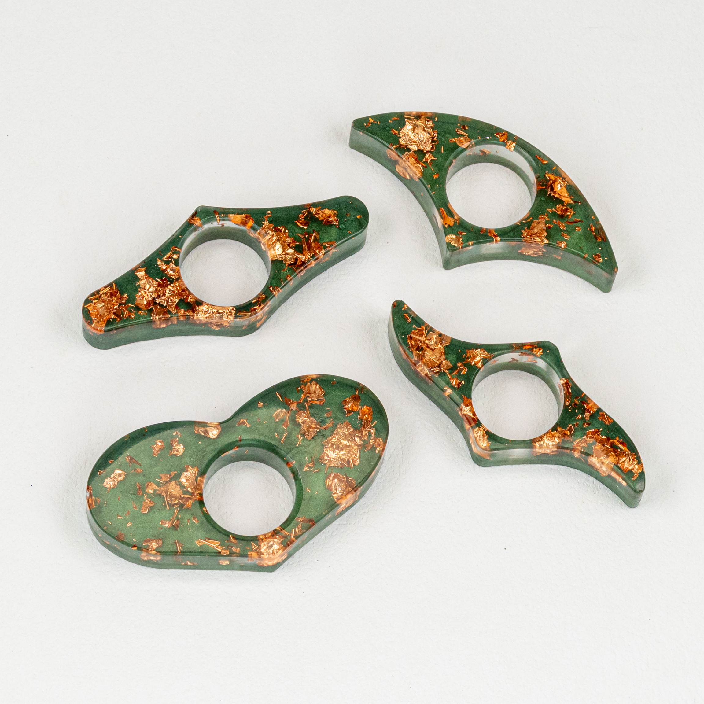 Huntress & Copper Page Spreaders